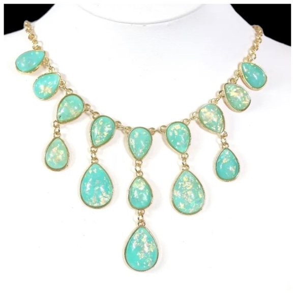 Acrylic Nacre Teardrop Necklace - Picture 3 of 9